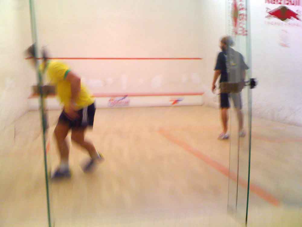 Mit welcher Taktik spielt man beim Squash am erfolgreichsten?