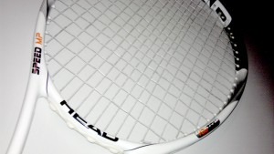 tennis-testschlaeger Auf welche Kriterien eines Tennisschlägers kommt es an?
