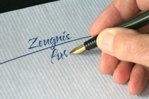 bewerben-zeugnis Richtig bewerben spielt eine große Rolle