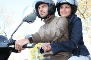 Ein Versicherungsvergleich lohnt sich auch beim Motorroller